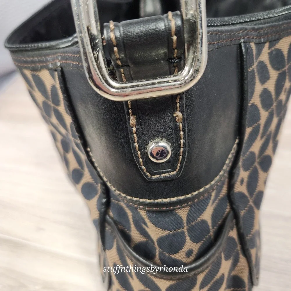 Fossil black textile
